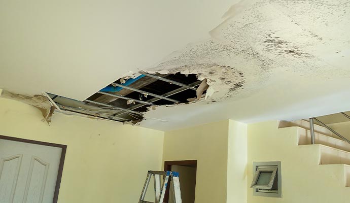 Ceiling Damage Restoration in Little Rock & Benton, AR